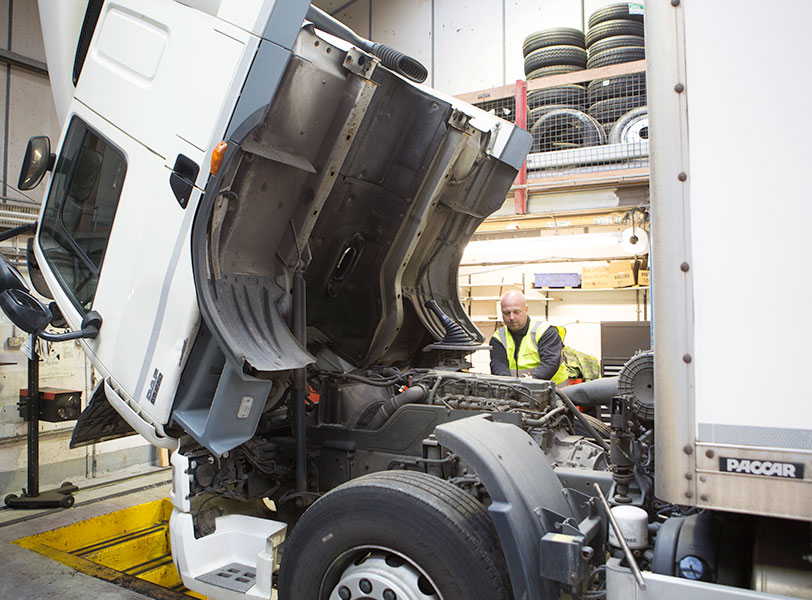 7.5 tonne HGV workshop