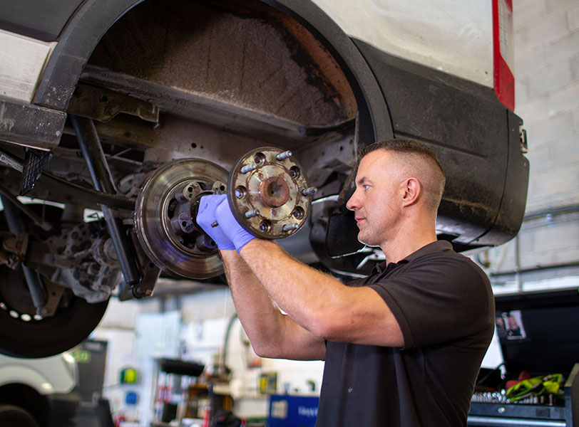 Arrow Selfdrive technician